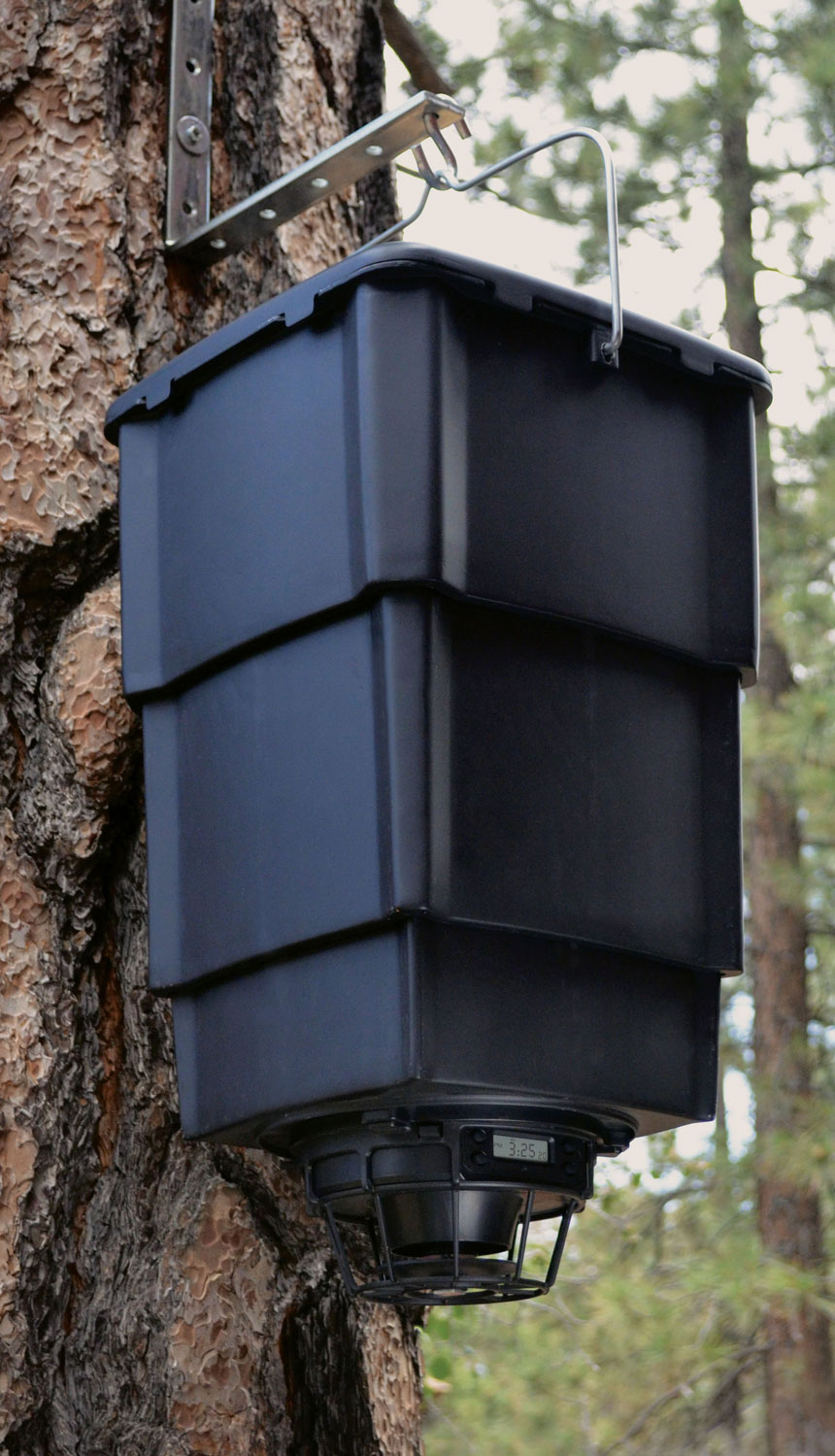 American Hunter AHNF60 Collapsible Nesting Feeder  4 Programs 1-30 Seconds Duration 50 lbs Capacity Black