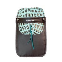 Neet Alligator Embossed Pocket Quiver | 046821059209