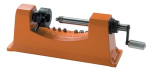 LYMAN CASE TRIMMER WITH CARBIDE CUTTER  9 PILOTS | 011516720092