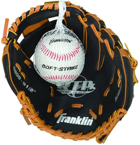 Franklin 4809TBS Glove W/Ball 9.5 Inch PVC Blk/Tan BBG Reg | 025725313624
