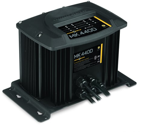 Minn Kota 1824405 MK440D Digital Battery Charger 4 Banks 10 Amps