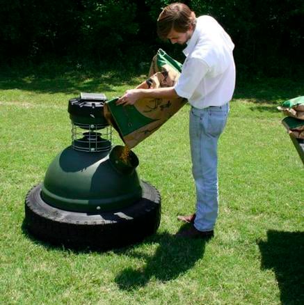 Gamekeeper Capsule Game Feeder with Tireless Base CAP-250 250 lb - MOTOR FREIGHT ONLY